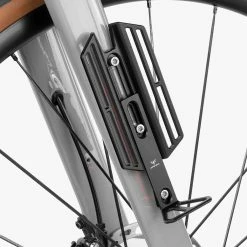 Alternative view of Cage De Bikepacking Sur Fourche Ou Tube De Cadre Cargo Cage Apidura