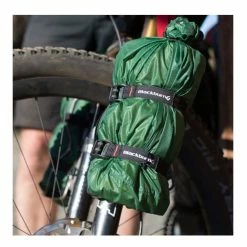 Cage De Bikepacking 2 En 1 Sur Fourche Vélo Outpost Cargo Blackburn -Apidura Soldes cage bikepacking fourche blackburn 4