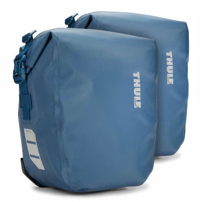 Double Sacoche Bleue Sur Porte-bagages 13L Shield Pannier Thule 3 Double Sacoche Bleue Sur Porte-bagages 13L Shield Pannier Thule