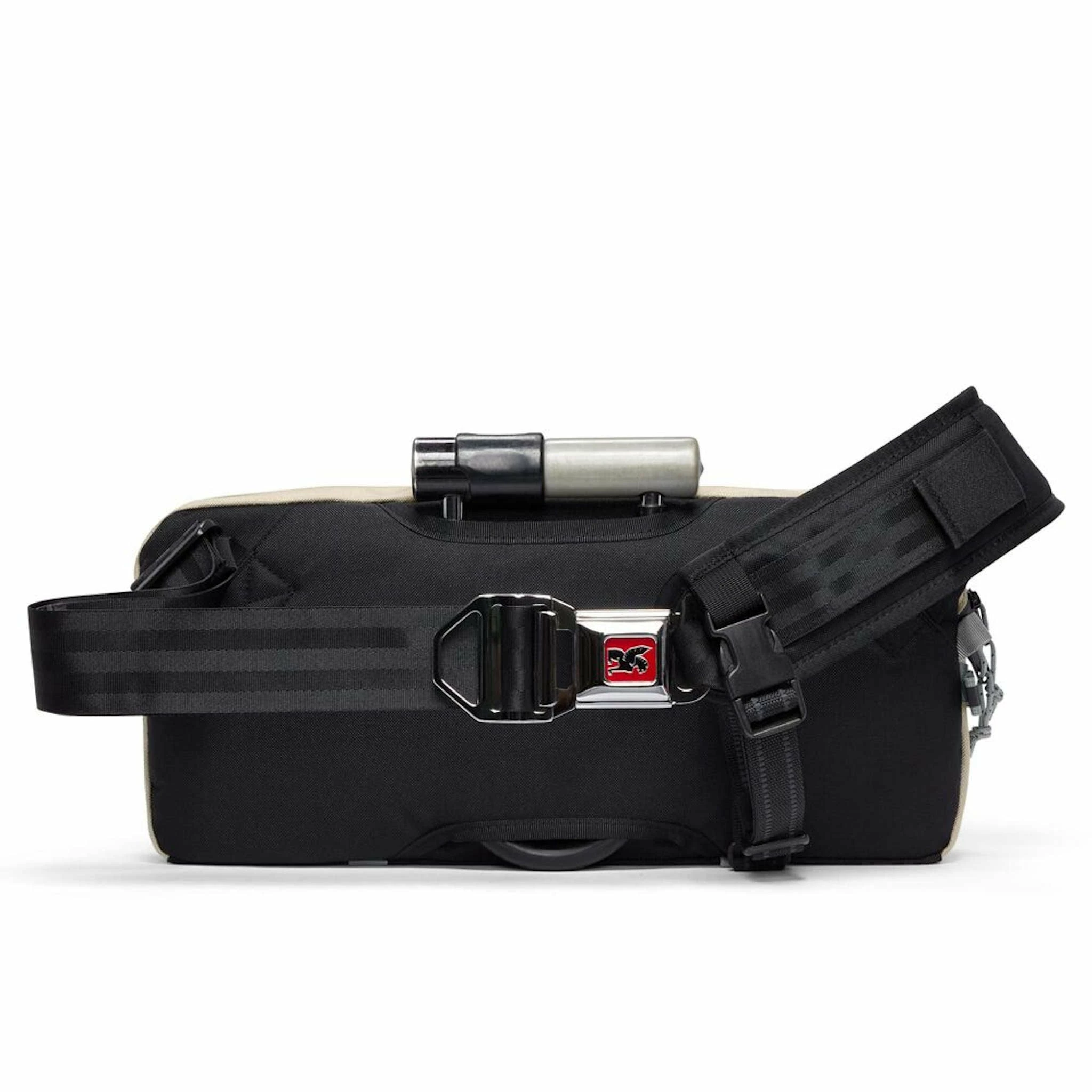 Chrome Industries Sacoche Vélo Bandoulière Type Messager Kadet Chrome 9 Litres 7 Chrome Industries Sacoche Vélo Bandoulière Type Messager Kadet Chrome 9 Litres – Image 5