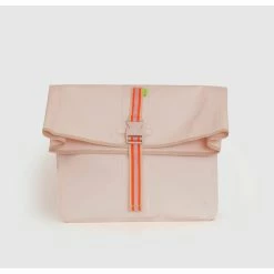 Sac De Courses Avec Son Sac Isotherme Sur Porte-bagages Houston Go Fluo 18 Sac De Courses Avec Son Sac Isotherme Sur Porte-bagages Houston Go Fluo -Apidura Soldes sac shopper go fluo houston vieux rose