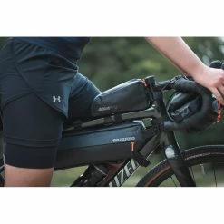 Sacoche De Cadre Pour Le Bikepacking 4L Aqua Evo Adventure Oxford 11 Sacoche De Cadre Pour Le Bikepacking 4L Aqua Evo Adventure Oxford -Apidura Soldes sacoche cadre frame pack oxford 4L 10