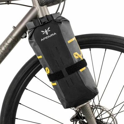 Sacoche Fourche Vélo Apidura Expedition Pour Bikepacking 4.5 L 5 Sacoche Fourche Vélo Apidura Expedition Pour Bikepacking 4.5 L – Image 3