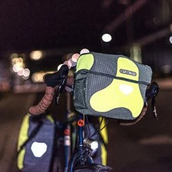 Sacoche Ortlieb Réfléchissante Ultimate SIX M HighVisibility 10 Sacoche Ortlieb Réfléchissante Ultimate SIX M HighVisibility -Apidura Soldes sacoche ortlieb reflechissante ultimate six m highvisibility full 5