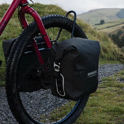 Sacoche Vélo Gravel Brooks étanche Sur Porte-bagages 13L Scape 7 Sacoche Vélo Gravel Brooks étanche Sur Porte-bagages 13L Scape – Image 5